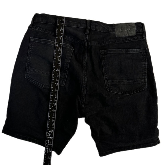 MBX Black Slim Fit Shorts - Stylish, Comfortable, Everyday Wear - Picture 3 of 5